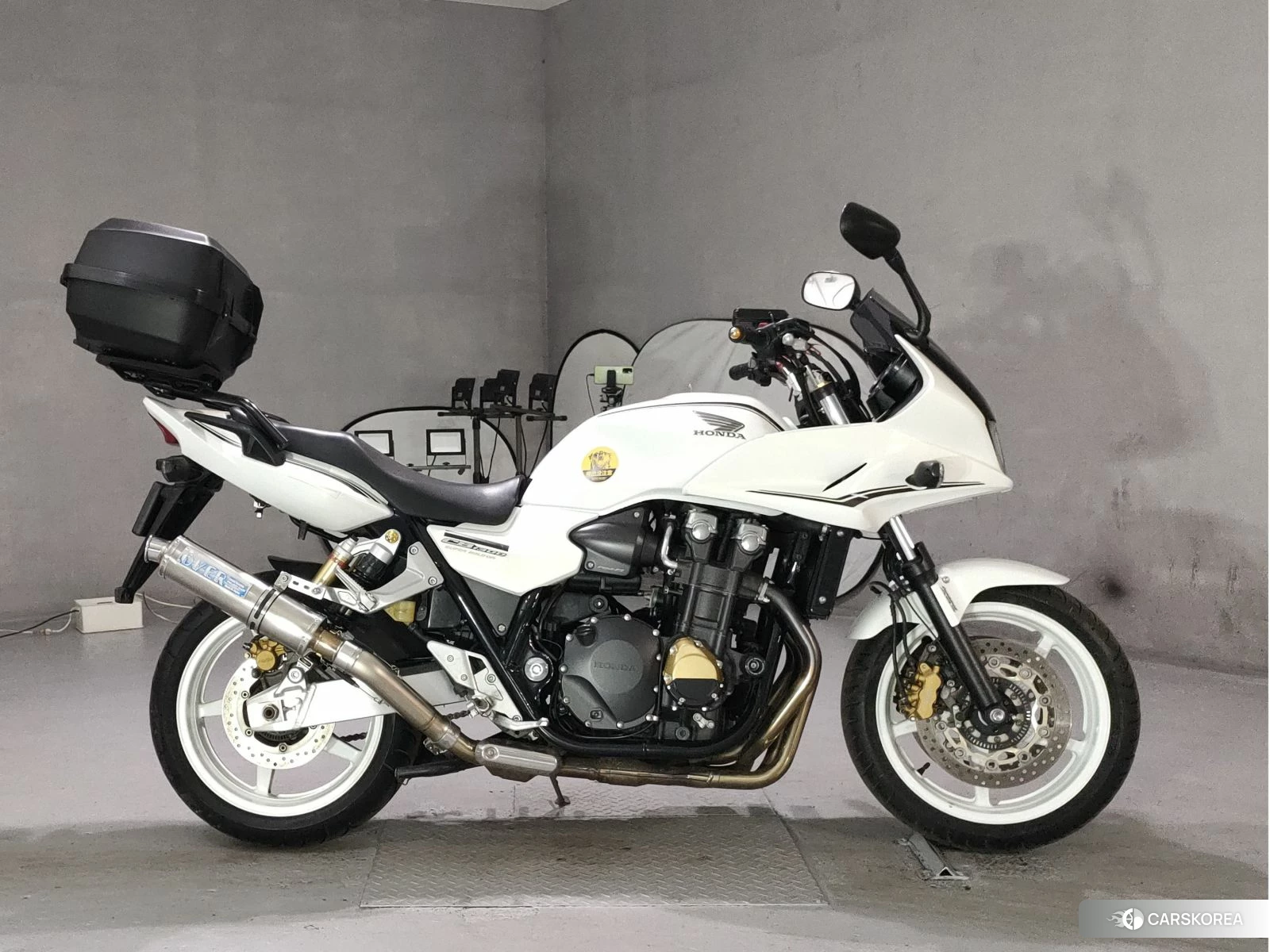 Проданный Honda CB1300SF BOLDOR id 4206159 из Японии