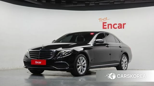 Mercedes-Benz E-Class W213 2018 Черный из Кореи
