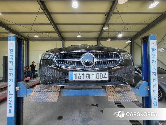 Mercedes-Benz C-Class W206 2023 Черный из Кореи
