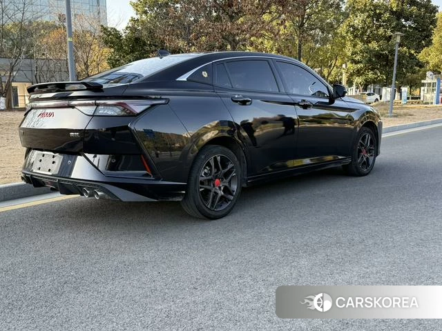 Dongfeng Fengshen Yi Hyun 2022 Черный из Китая