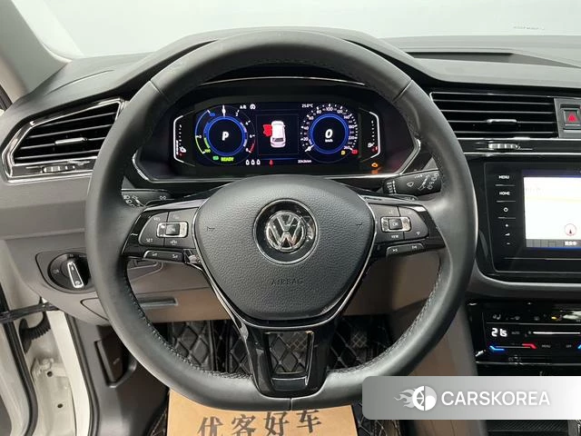 Volkswagen Tiguan L PHEV 2021 Белый из Китая