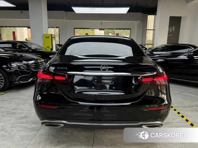 Mercedes-Benz E-class 2023 Черный из Китая