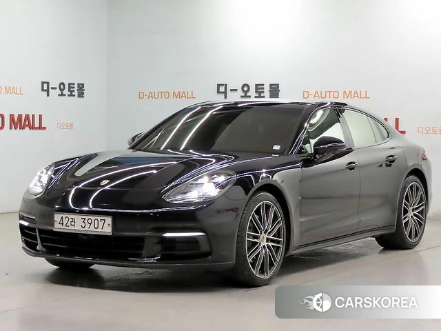Porsche Panamera (971) 2018 Черный из Кореи