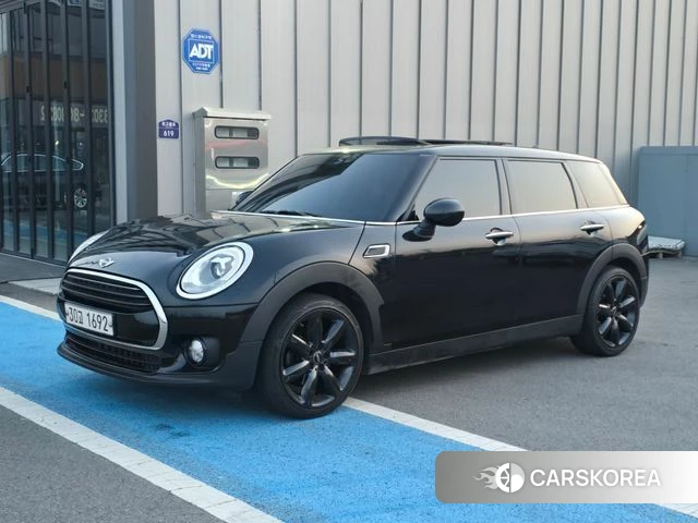 Mini Cooper D Clubman 2018 Черный из Кореи