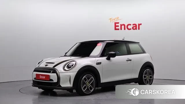 Mini Cooper Electric 2023 Белый из Кореи