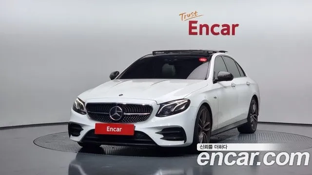 Mercedes-Benz E-Class W213 2019 Белый из Кореи