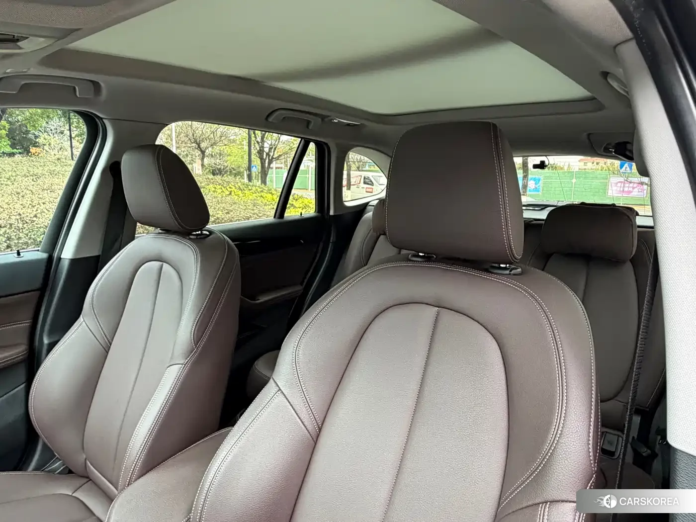 BMW X1 2022 Champagne/brown из Китая