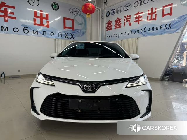 Toyota Corolla 2022 Белый из Китая