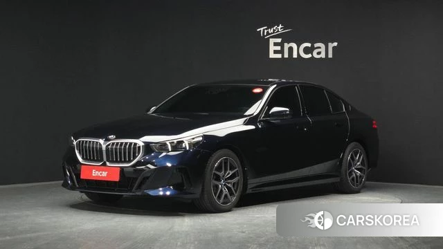 BMW 5 Series (G60) 2025 Черный из Кореи