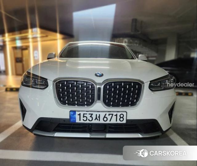 BMW X4 (G02) 2023 Белый из Кореи