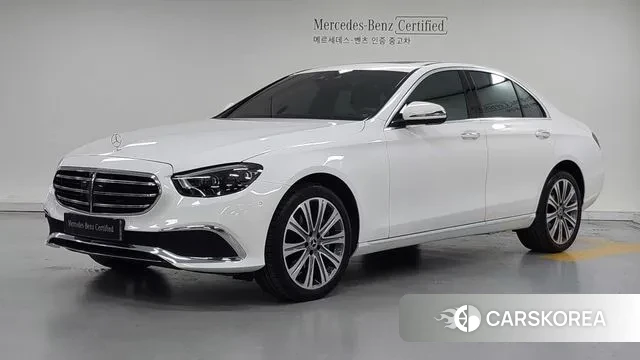 Mercedes-Benz E-Class W213 2022 Белый из Кореи