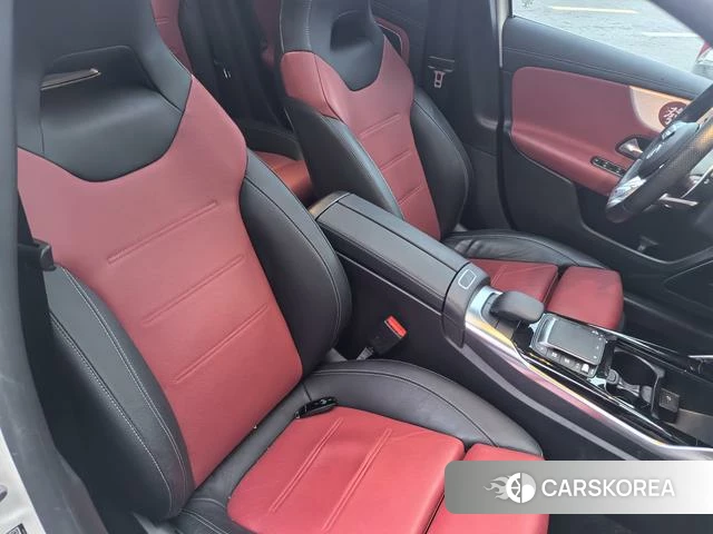 Mercedes-Benz Class A AMG (imported) 2021 Белый из Китая