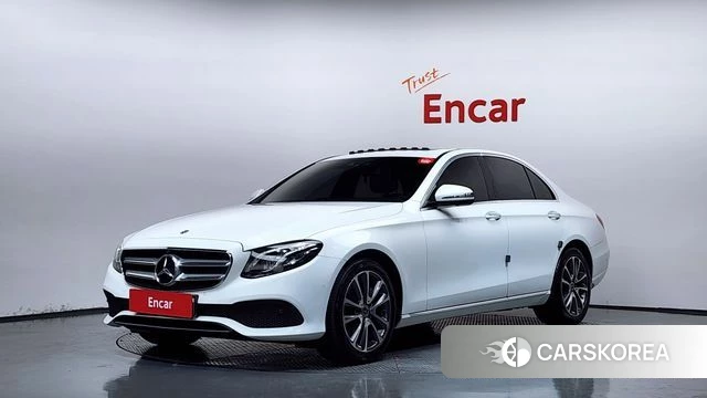 Mercedes-Benz E-Class W213 2019 Белый из Кореи