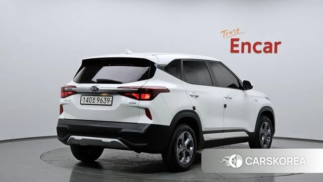 Kia Seltos 2020 Белый из Кореи