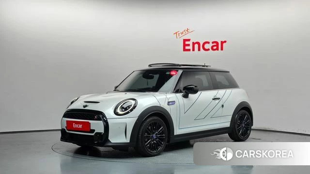 Mini Cooper S 2024 Белый из Кореи