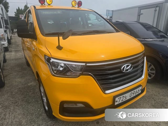 Hyundai The New Grand Starex 2020 Желтый из Кореи