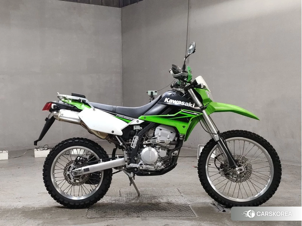 Проданный Kawasaki KLX250 2010 из Японии, фото 2