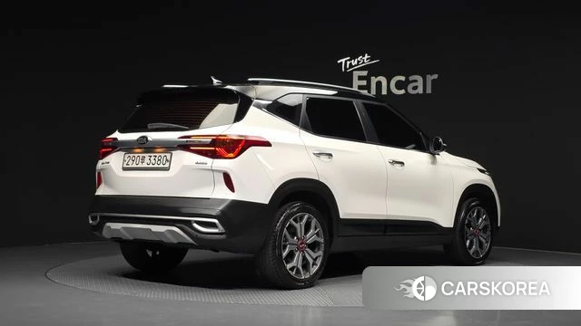 Kia Seltos 2019 Белый из Кореи
