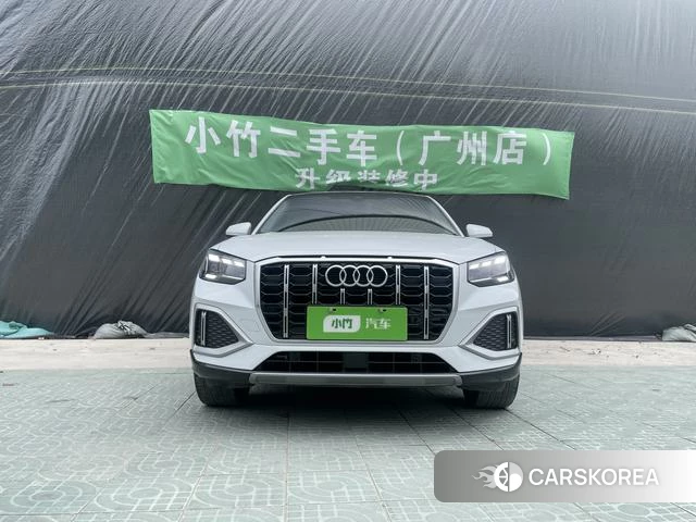 Audi Q2L 2022 Белый из Китая