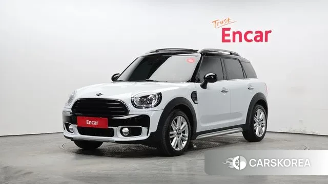 Mini Cooper Countryman 2019 Белый из Кореи