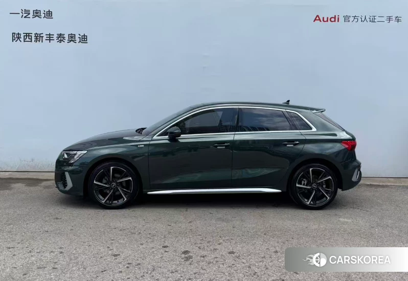 Audi A3 2023 Зеленый из Китая