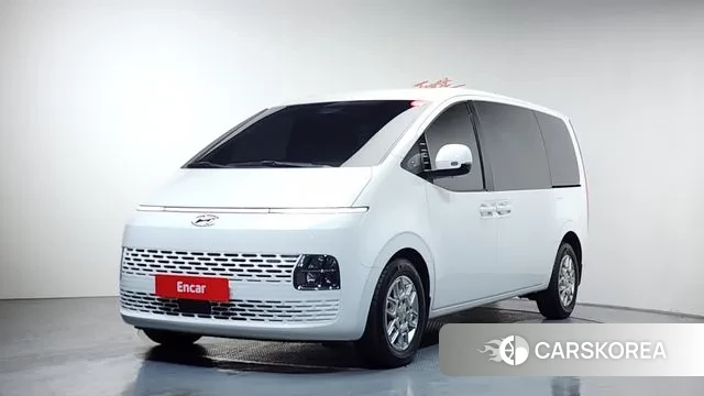 Hyundai Staria 2023 Белый из Кореи