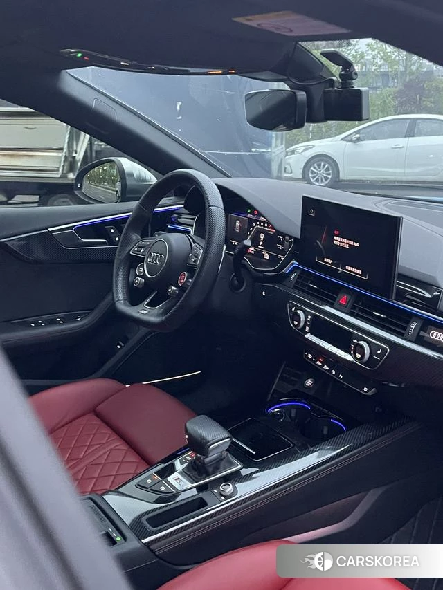 Audi S5 2021 Синий из Китая