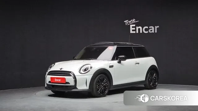 Mini Cooper 2023 Белый из Кореи