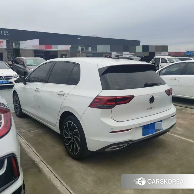 Volkswagen Golf 2023 Белый из Китая