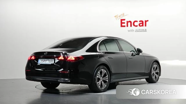 Mercedes-Benz E-Class W214 2025 Черный из Кореи