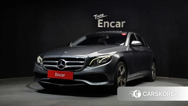 Mercedes-Benz E-Class W213 2019 Серый из Кореи