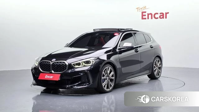 BMW 1 Series (F40) 2022 Черный из Кореи