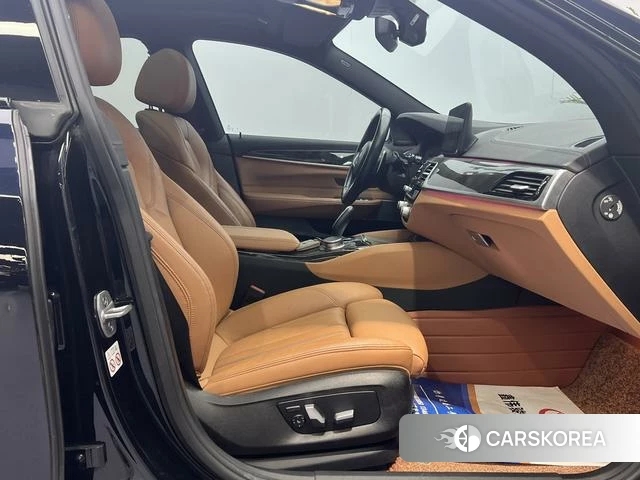 BMW 6 series GT 2023 Черный из Китая