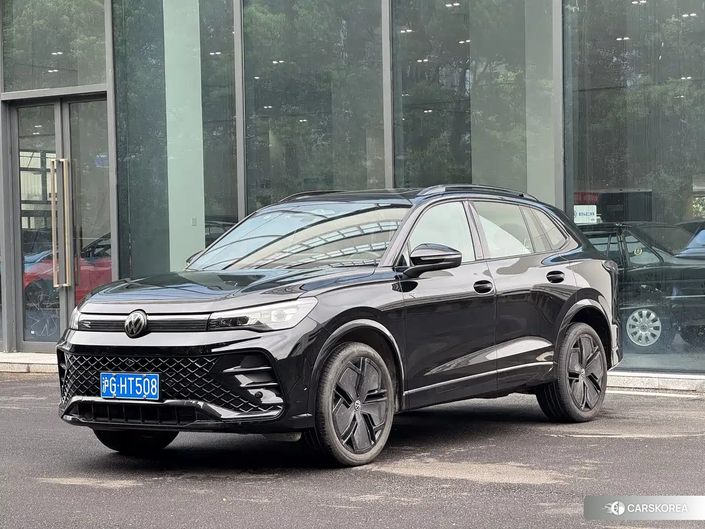 Volkswagen Tiguan L 2024 Черный из Китая