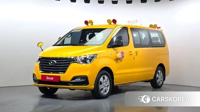 Hyundai The New Grand Starex 2019 Желтый из Кореи