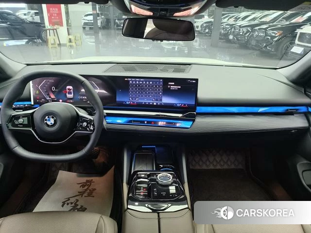 BMW 5 series 2025 Белый из Китая