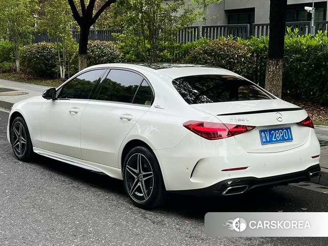 Mercedes-Benz Class C 2023 Белый из Китая