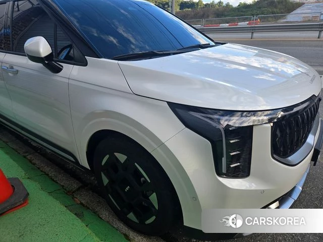 Kia The New Carnival 4th Generation 2024 Белый из Кореи