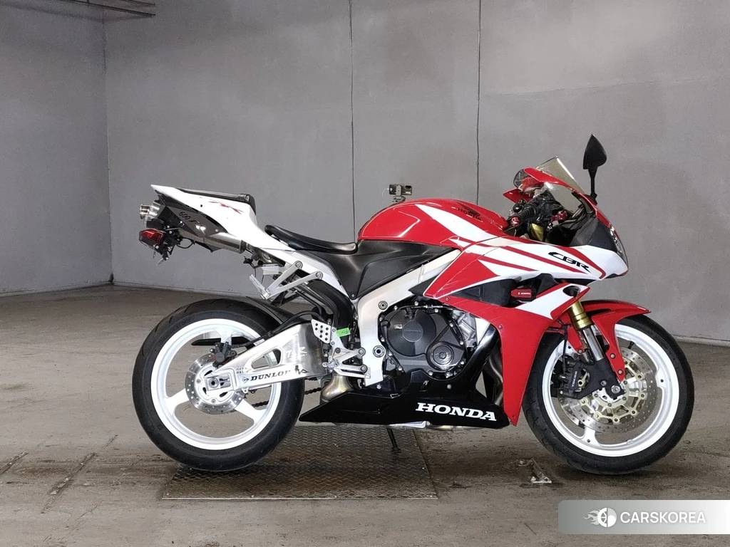 Проданный Honda CBR600RR 2012 из Японии