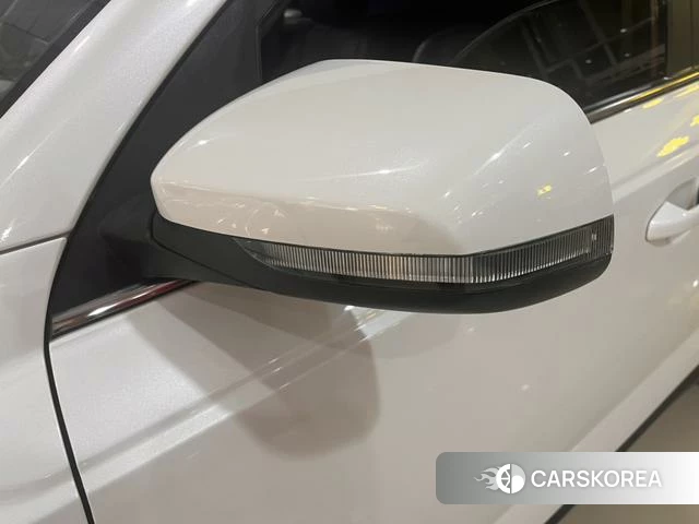 Kia Smart running 2021 Белый из Китая