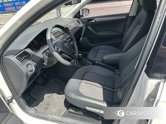 Volkswagen Santana 2023 Белый из Китая