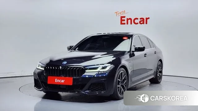 BMW 5 Series (G30) 2023 Черный из Кореи