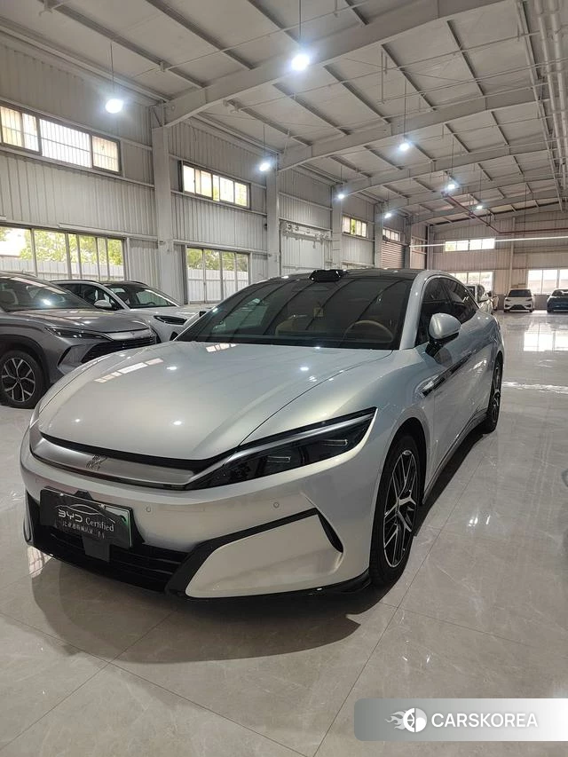 BYD Han L EV 2025 Серебристо-серый из Китая