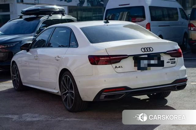 Audi A4L 2021 Белый из Китая