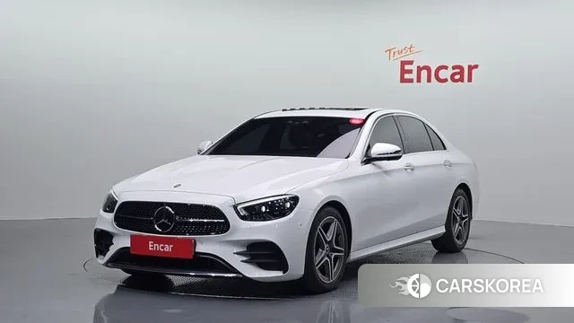 Mercedes-Benz E-Class W213 2022 Белый из Кореи