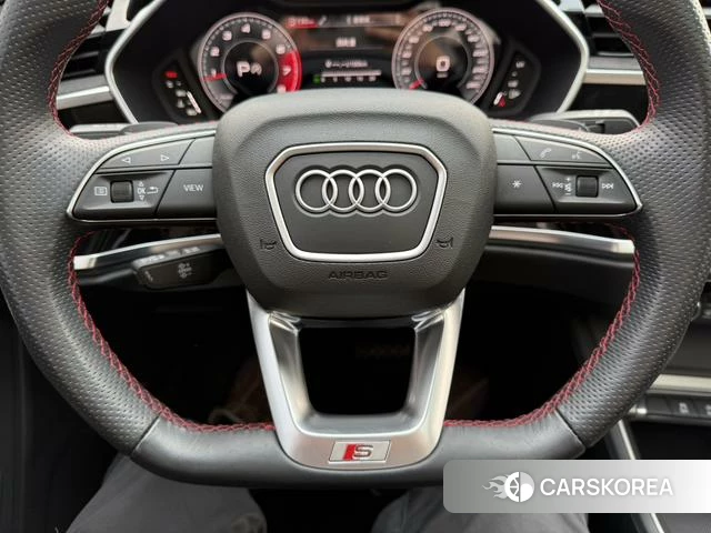 Audi Q3 Sportback 2022 Темно-серый из Китая