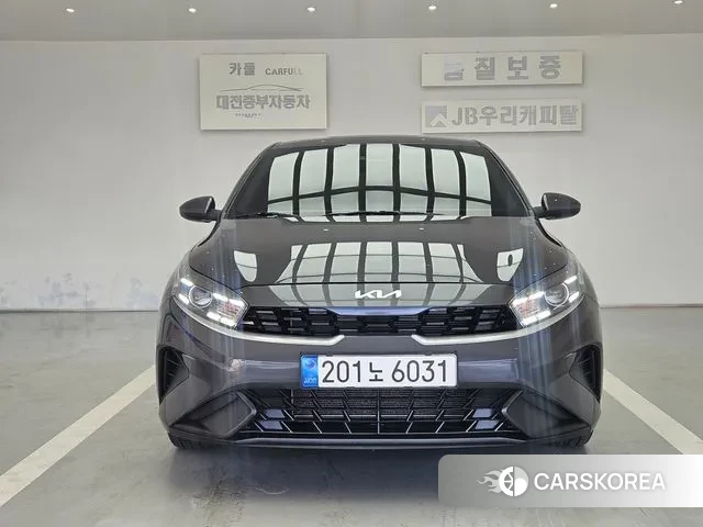 Kia The New K3 2nd generation 2022 Серый из Кореи