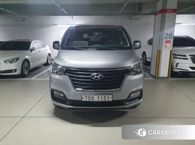 Hyundai The New Grand Starex 2018 Серебряный из Кореи