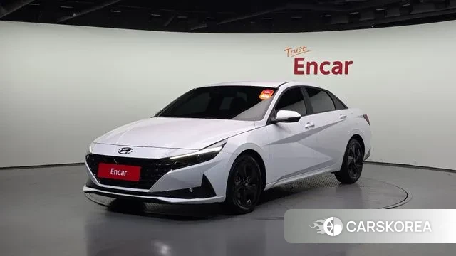Hyundai Avante Hybrid (CN7) 2022 Белый из Кореи