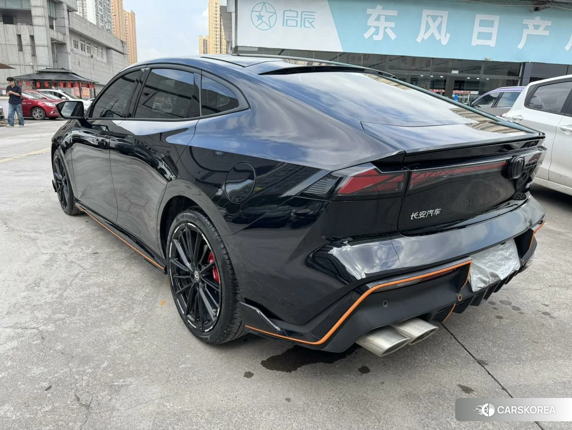 Chang'an UNI-V 2023 Черный из Китая